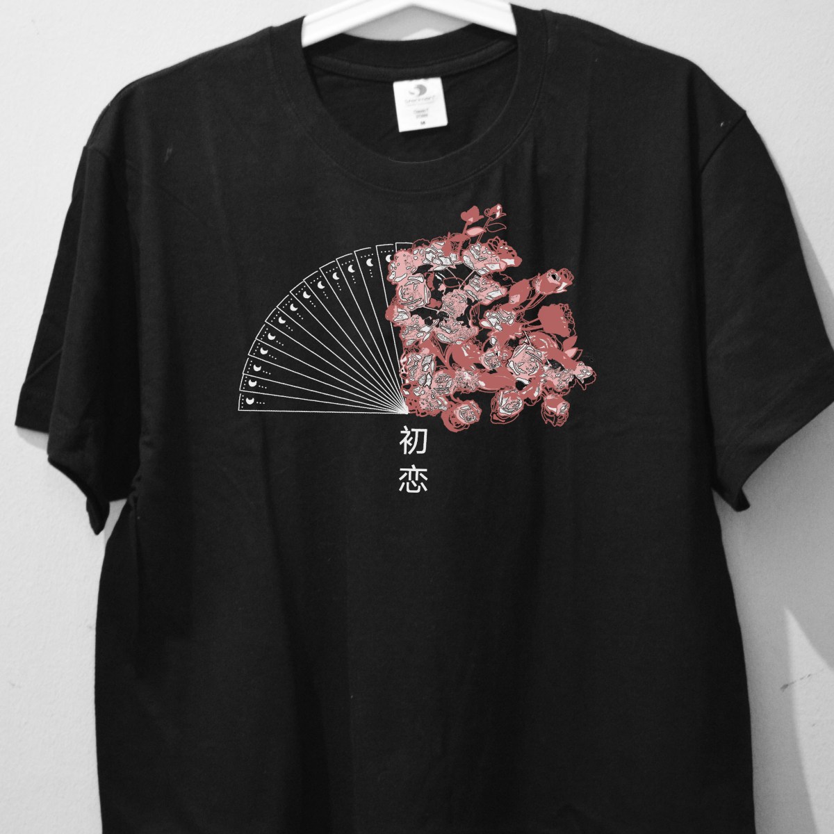Hatsukoi black  t-shirt €&nbsp;25,00