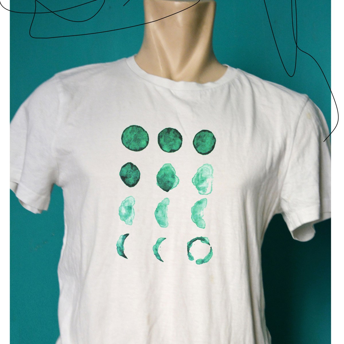 Blue ΜÖÖΝ t-shirt €&nbsp;25,00